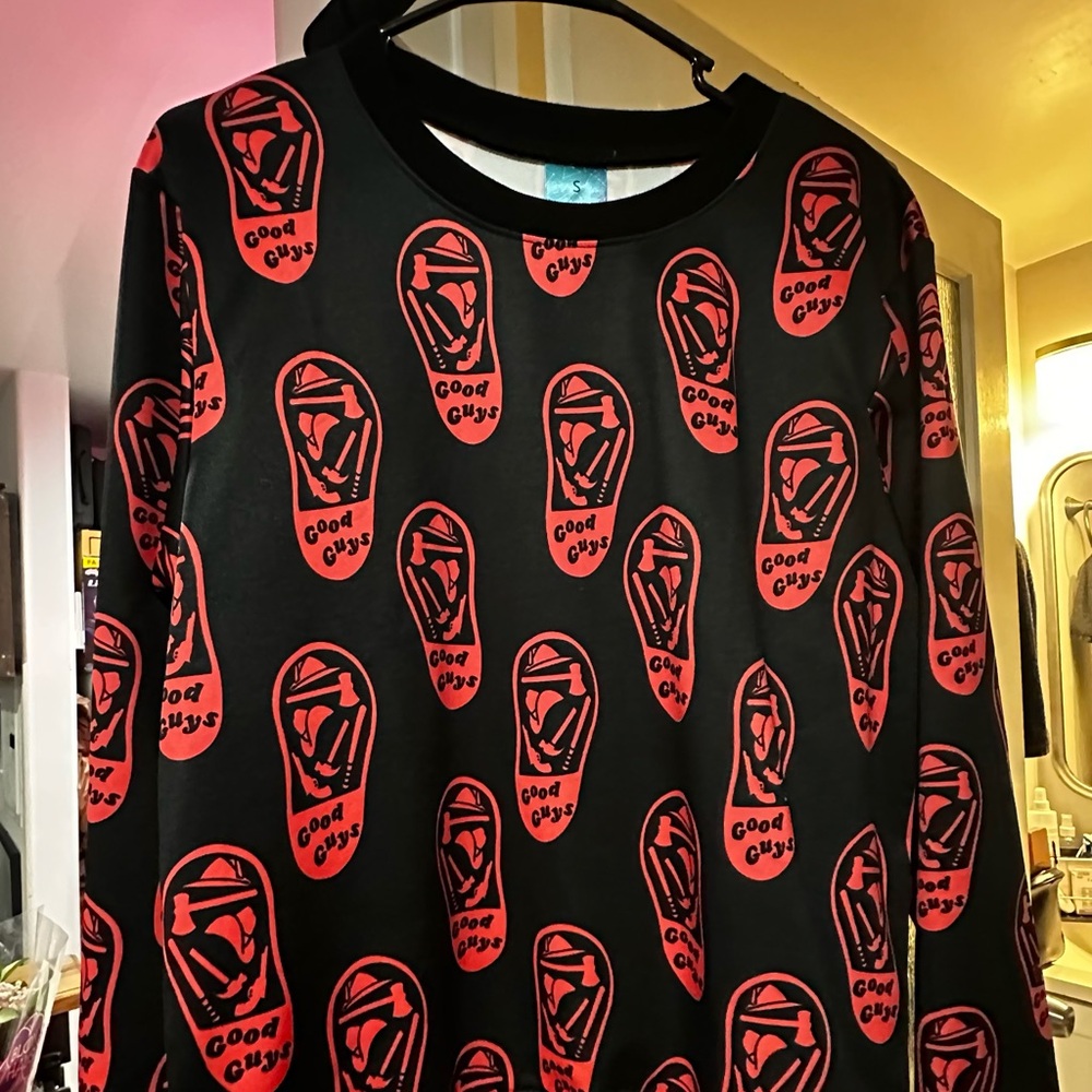 NEW! Chucky footprints long sleeve sweat shirt!